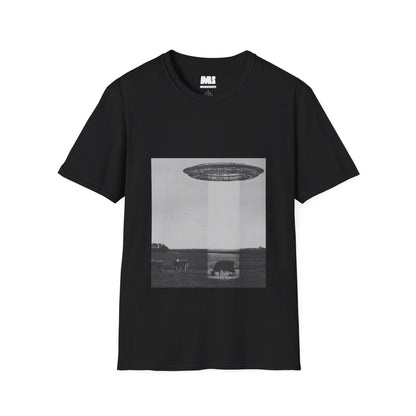 Vintage Style UFO Encounter Graphic Unisex Softstyle T-Shirt